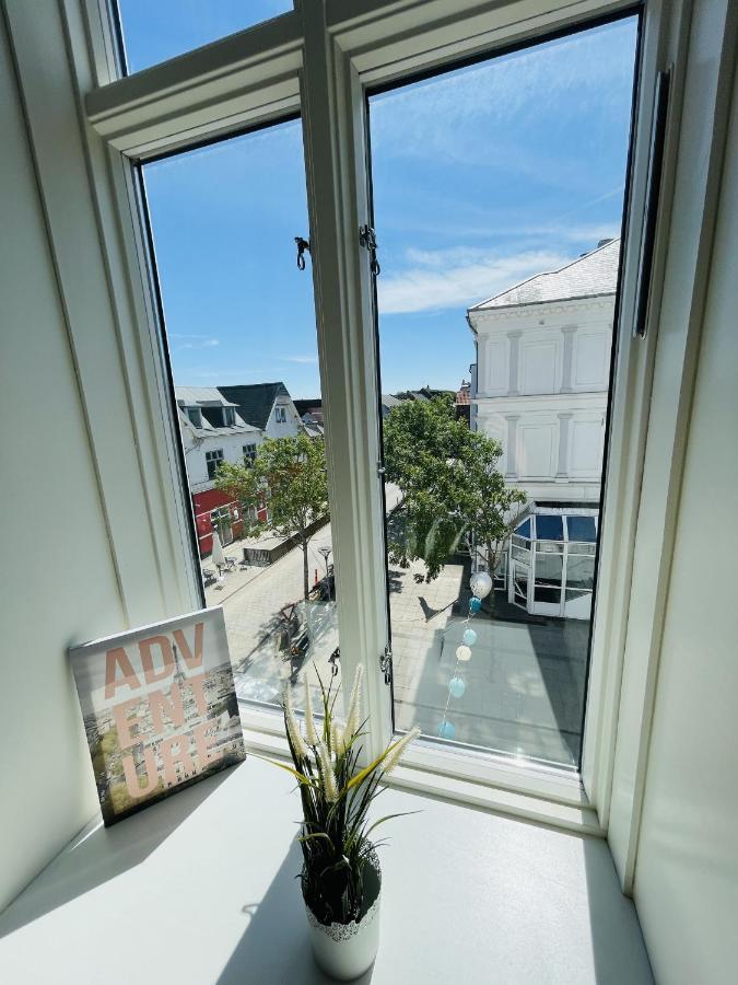 Aday - Blue Light Suite Apartment In The Center Of Hjorring ภายนอก รูปภาพ